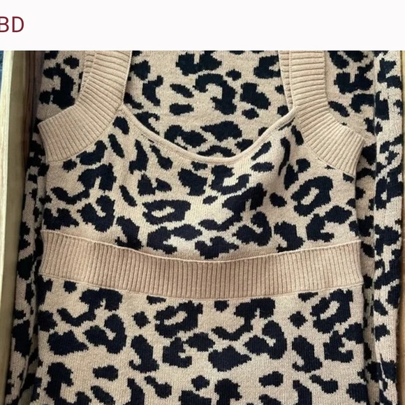 NBD sz. S Mallory leopard dress with open back - Picture 5 of 7